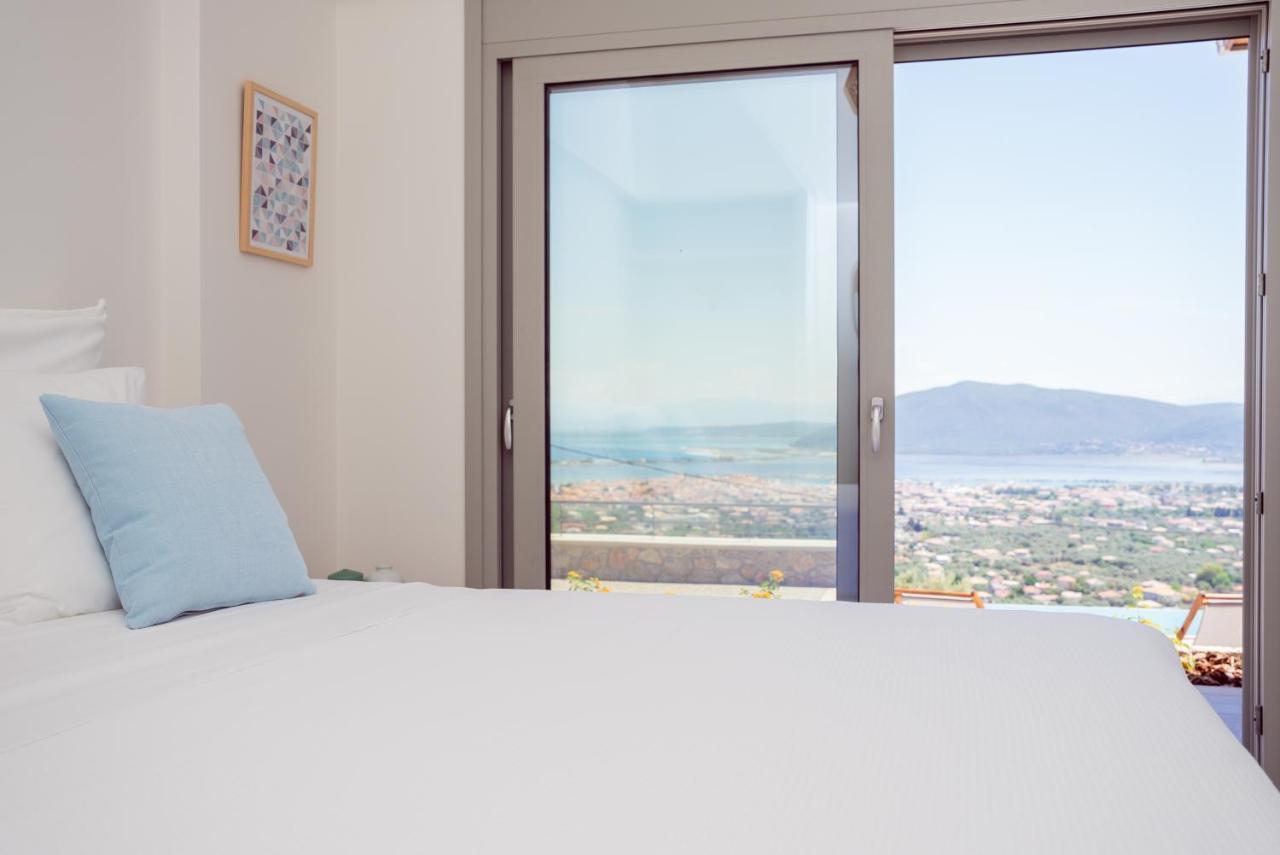 31 Blue Ionian Villas Apolpaina ภายนอก รูปภาพ